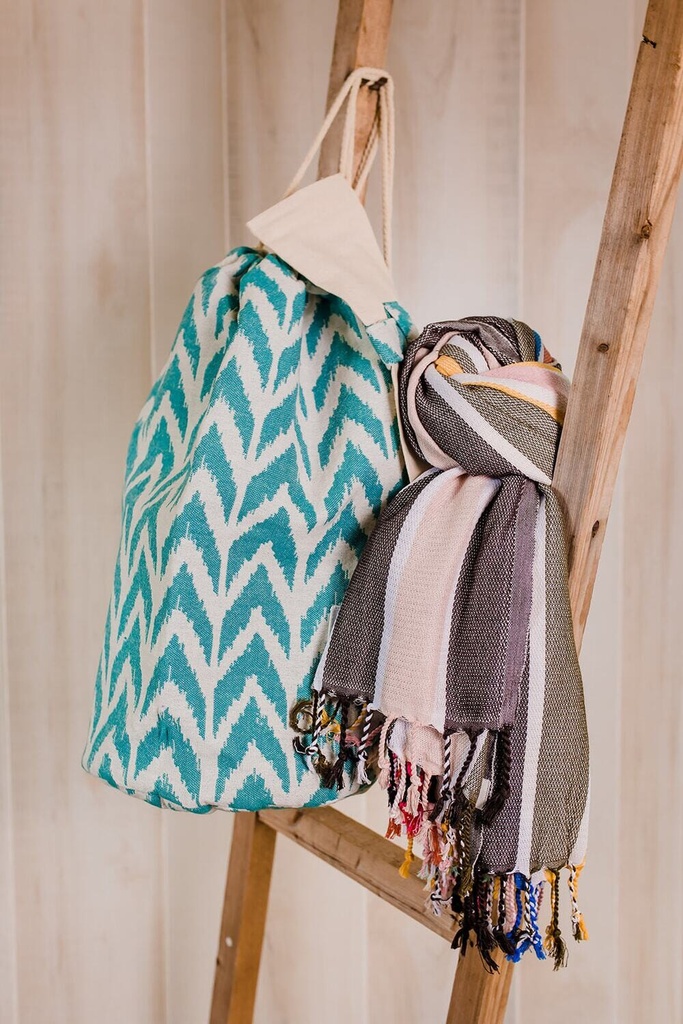 Splashing Tide Multi-colored Towel